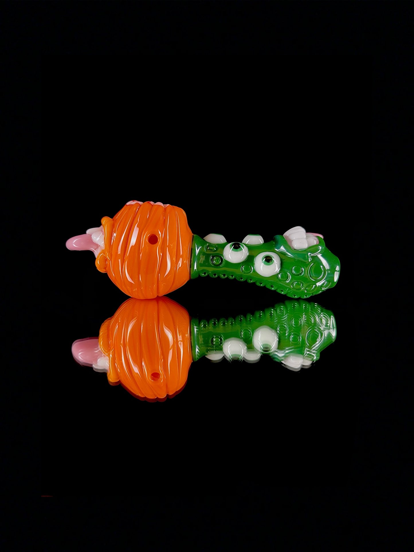 Pumpkin pipe by Leviathan Glass